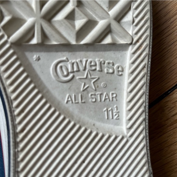 Mens 11.5 🌀 Distressed Converse Chuck Taylor high tops - preowned - Picture 4 of 7